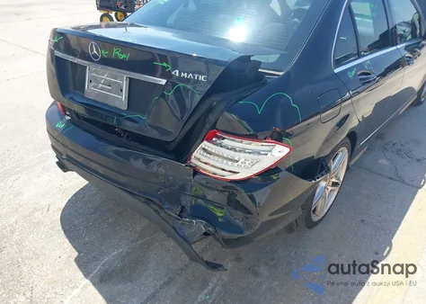 2013 Mercedes-Benz C 300 Luxury 4Matic/Sport 4Matic из США, поврежденный, VIN WDDGF8AB7DR249298